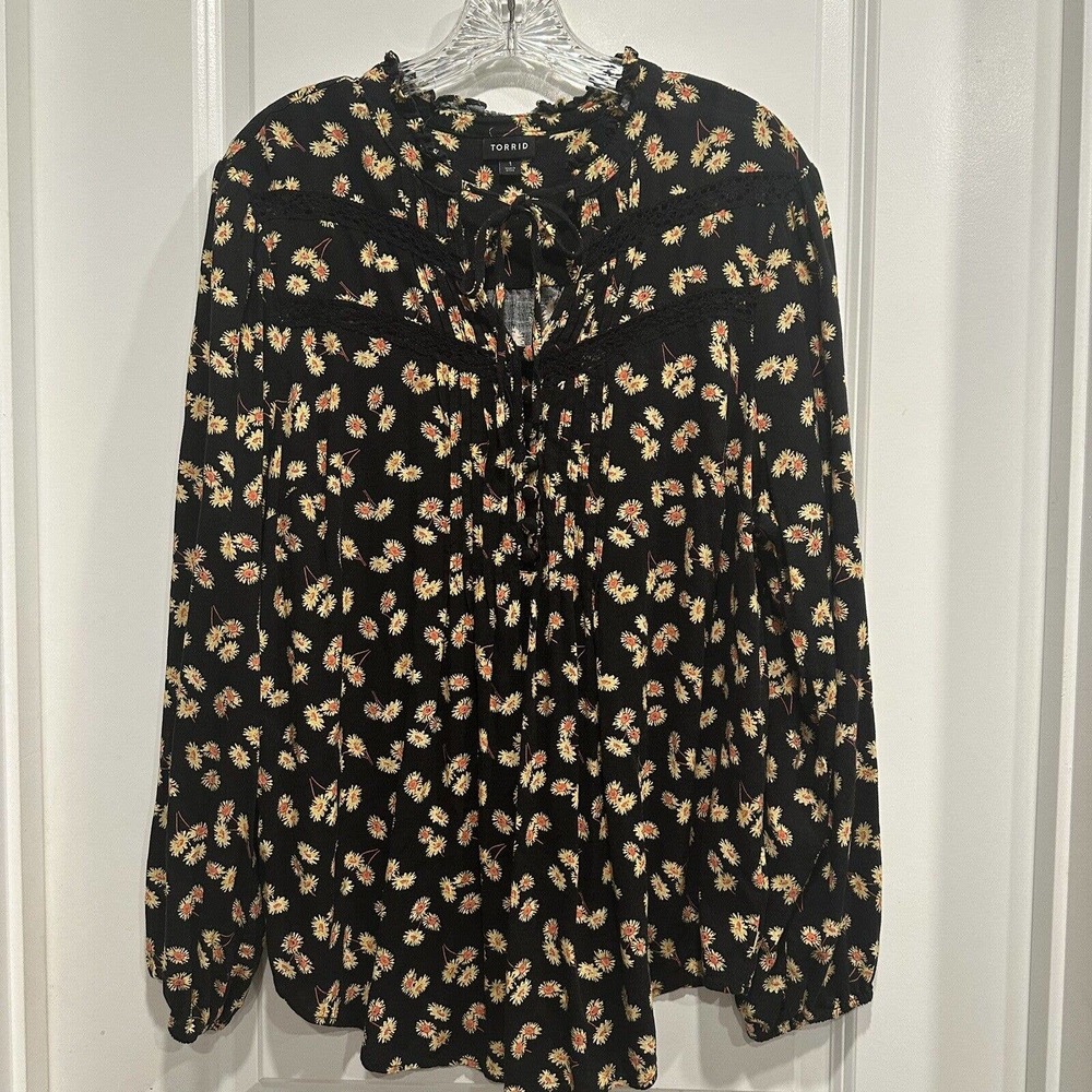 Torrid Top Womens Plus 1X Black Fall Floral V-Neck Long Sleeve Boho Blouse
